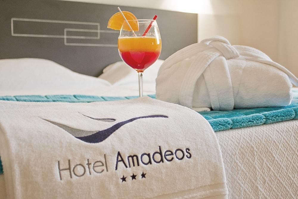 מטוסיניוס Urban Hotel Amadeos מראה חיצוני תמונה